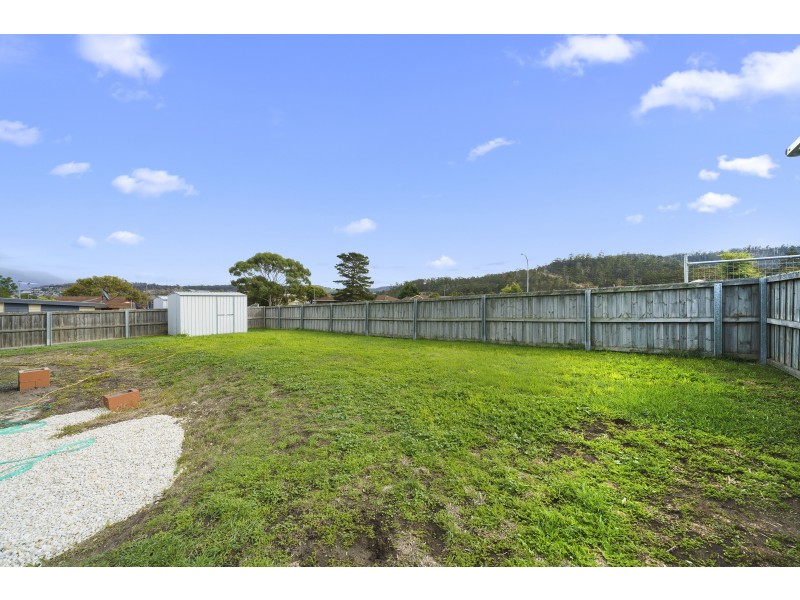 2/146 Rockingham Drive, Clarendon Vale TAS 7019