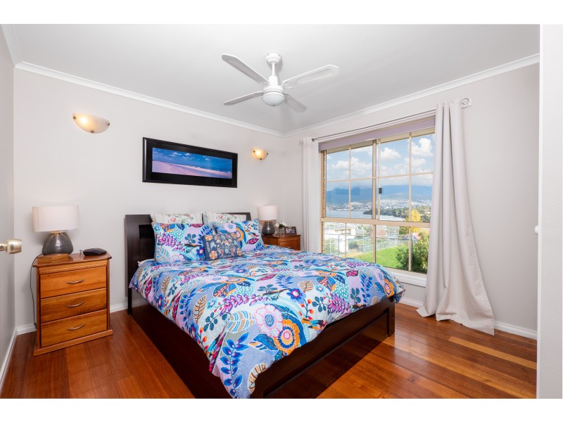 4/18 Alma Street, Bellerive TAS 7018