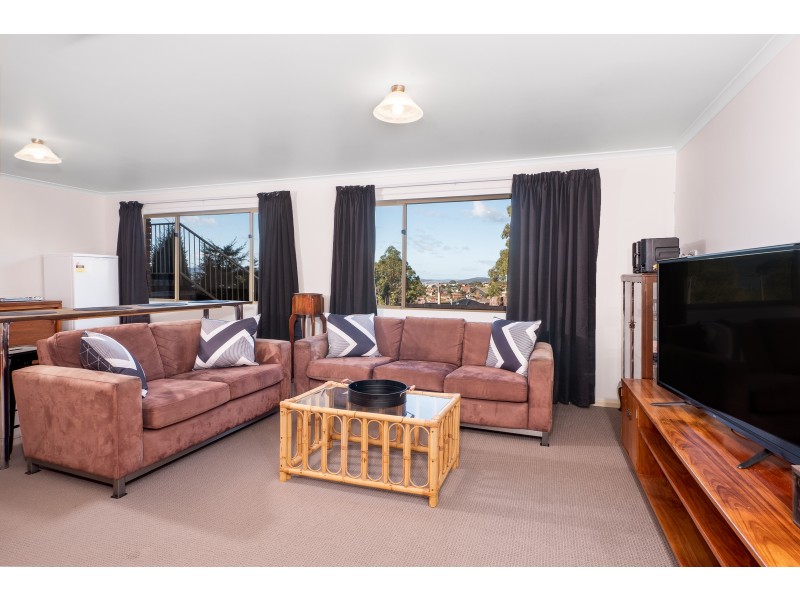 4/6 Taree Street, Chigwell TAS 7011