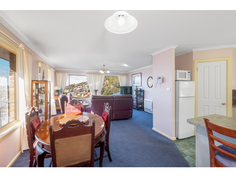 4/6 Taree Street, Chigwell TAS 7011
