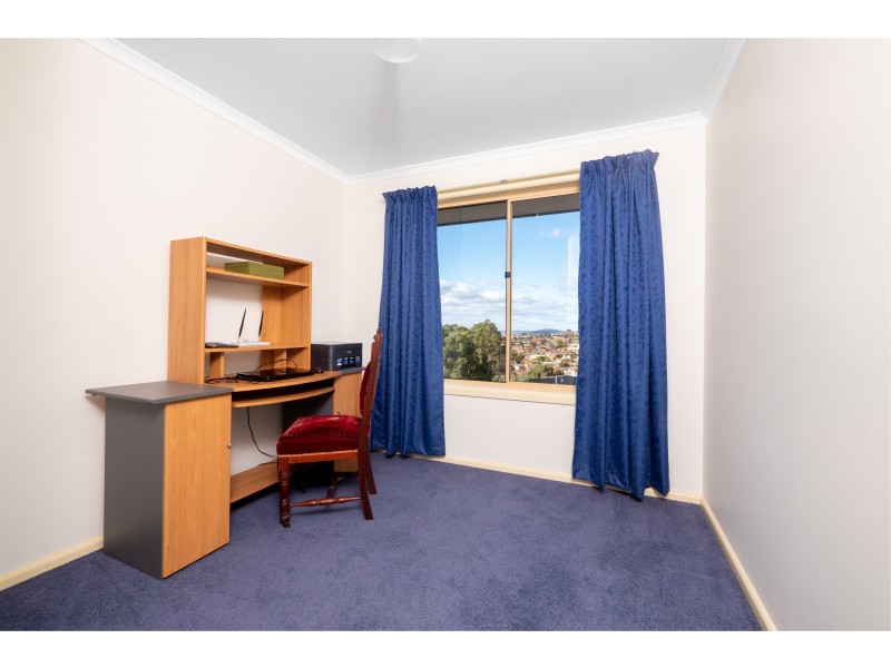 4/6 Taree Street, Chigwell TAS 7011