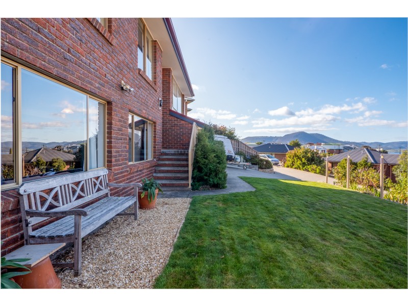 4/6 Taree Street, Chigwell TAS 7011