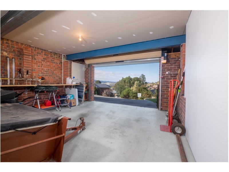 4/6 Taree Street, Chigwell TAS 7011