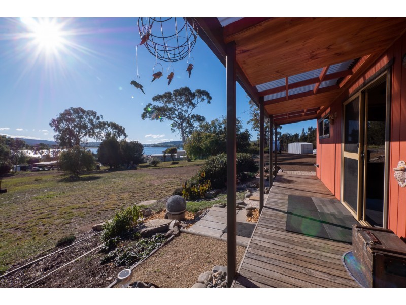 1 Baring Court, Triabunna TAS 7190