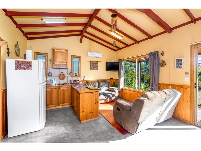 1 Baring Court, Triabunna TAS 7190