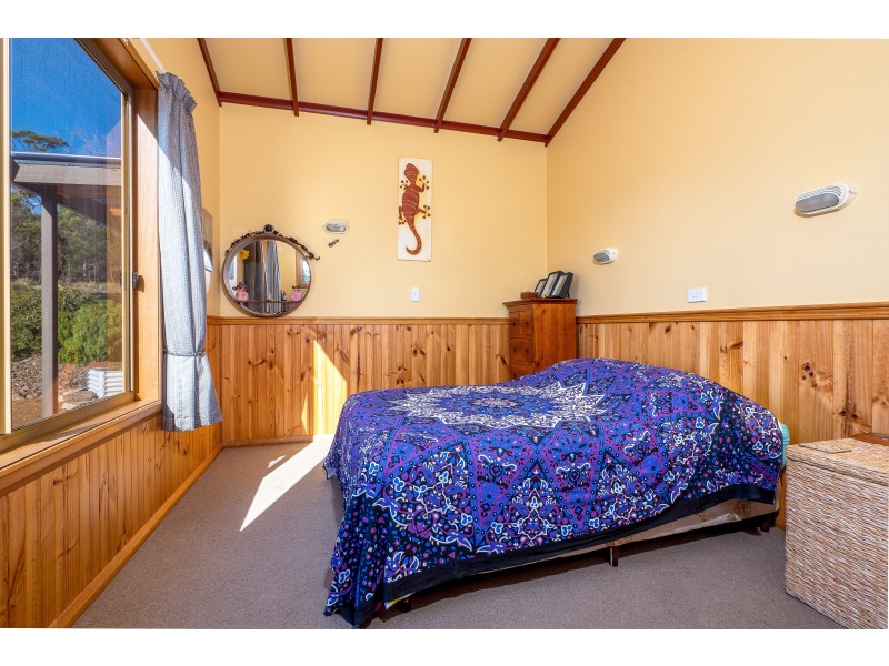 1 Baring Court, Triabunna TAS 7190