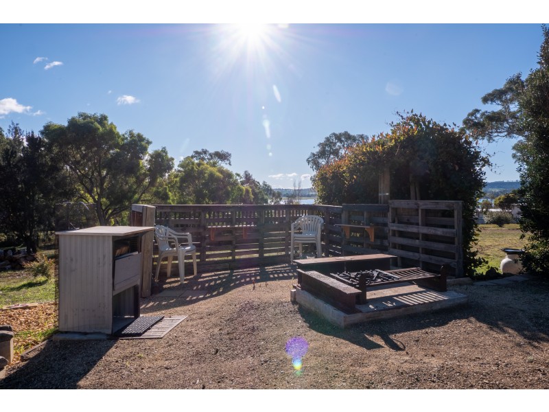 1 Baring Court, Triabunna TAS 7190