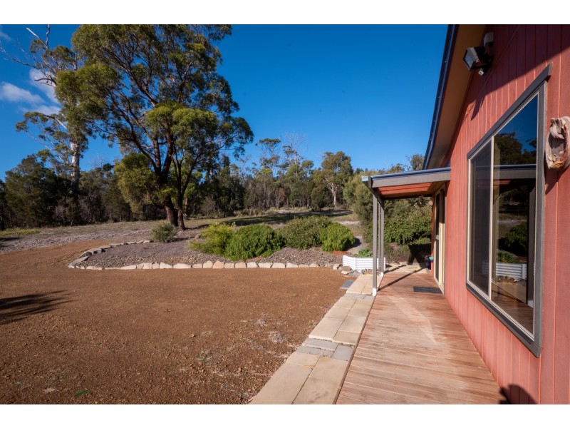 1 Baring Court, Triabunna TAS 7190