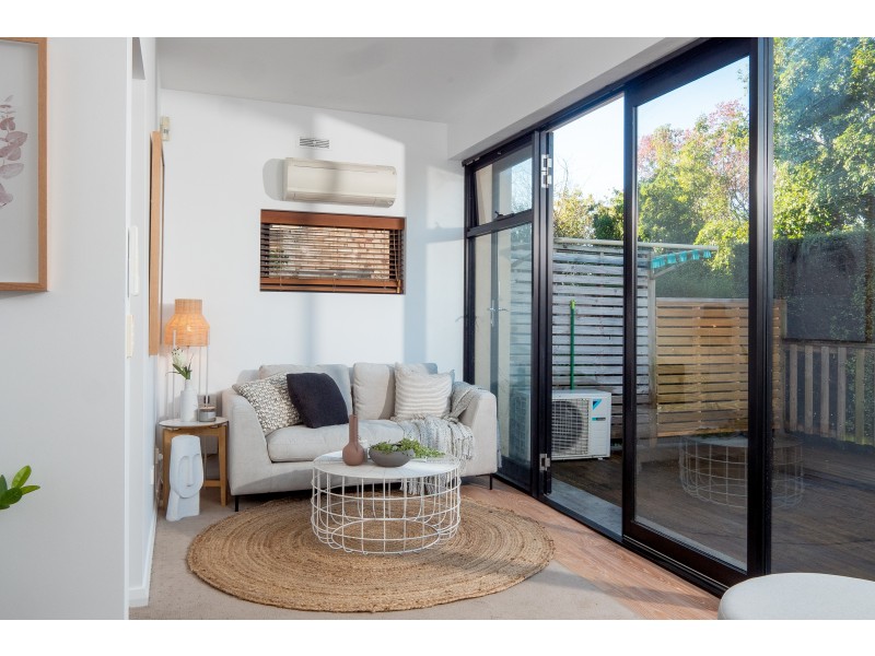 7/3 Norfolk Crescent, Sandy Bay TAS 7005