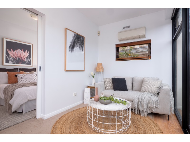 7/3 Norfolk Crescent, Sandy Bay TAS 7005