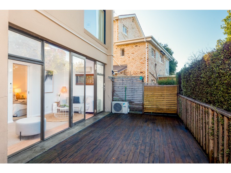 7/3 Norfolk Crescent, Sandy Bay TAS 7005