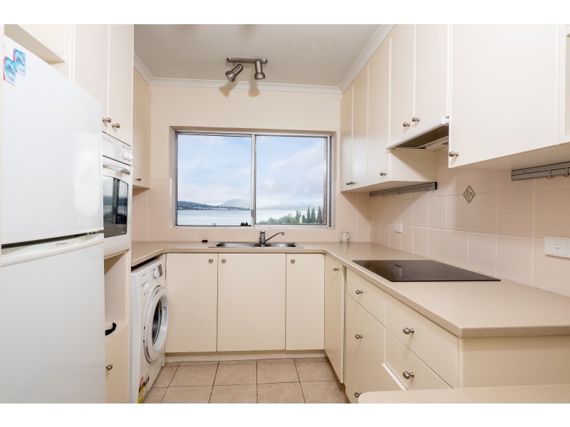 3/2 Mansell Court, Sandy Bay TAS 7005
