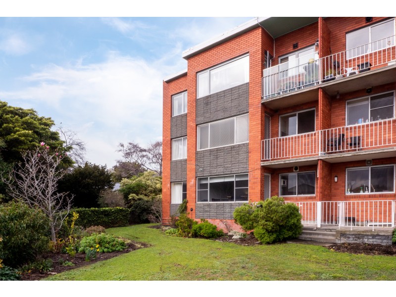 3/2 Mansell Court, Sandy Bay TAS 7005