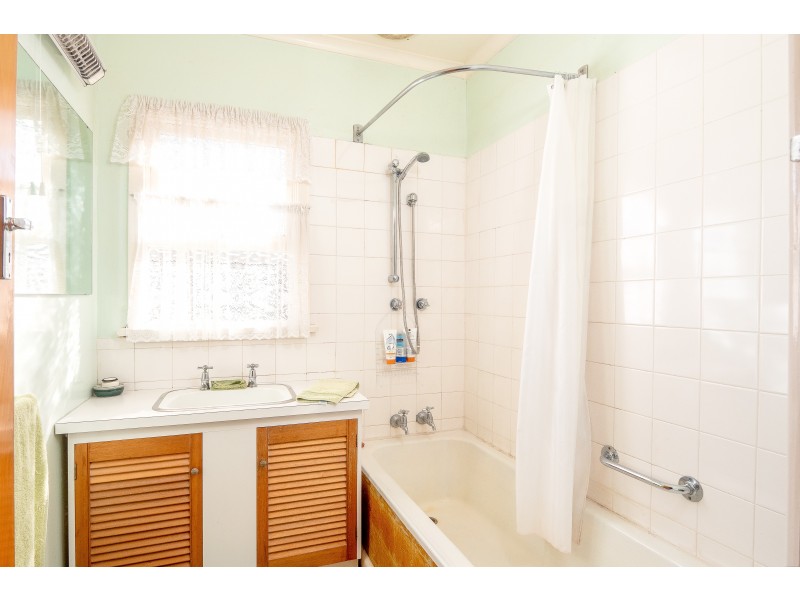 16 Fleming Street, Glenorchy TAS 7010