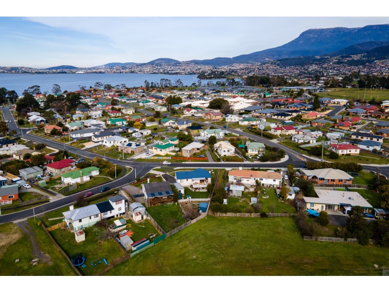 10 Windermere Beach Road, Claremont TAS 7011