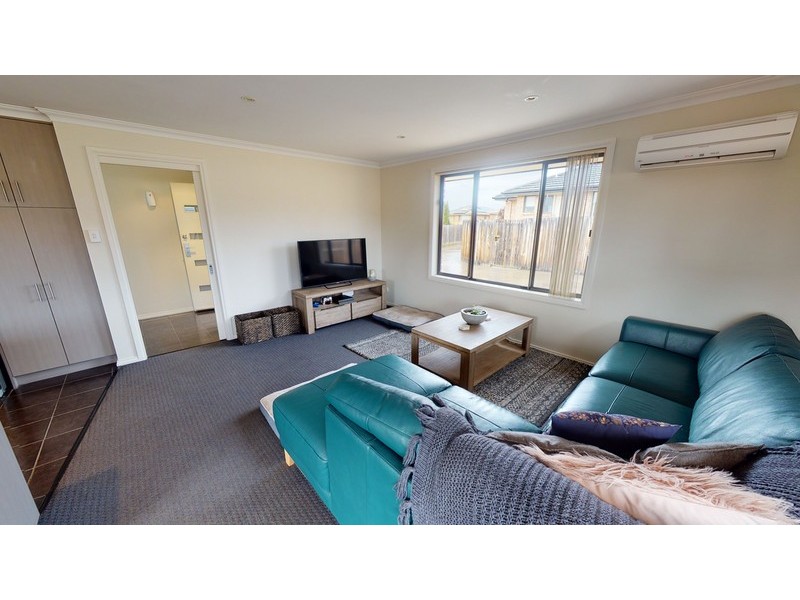 2/7 Alice Place, Brighton TAS 7030
