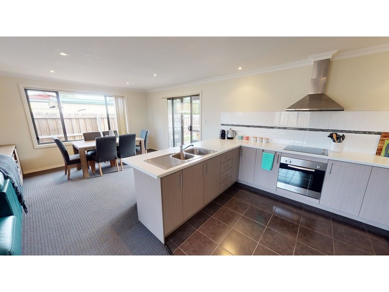 2/7 Alice Place, Brighton TAS 7030