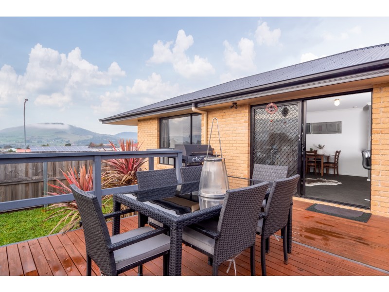 2 Alice Place, Brighton TAS 7030