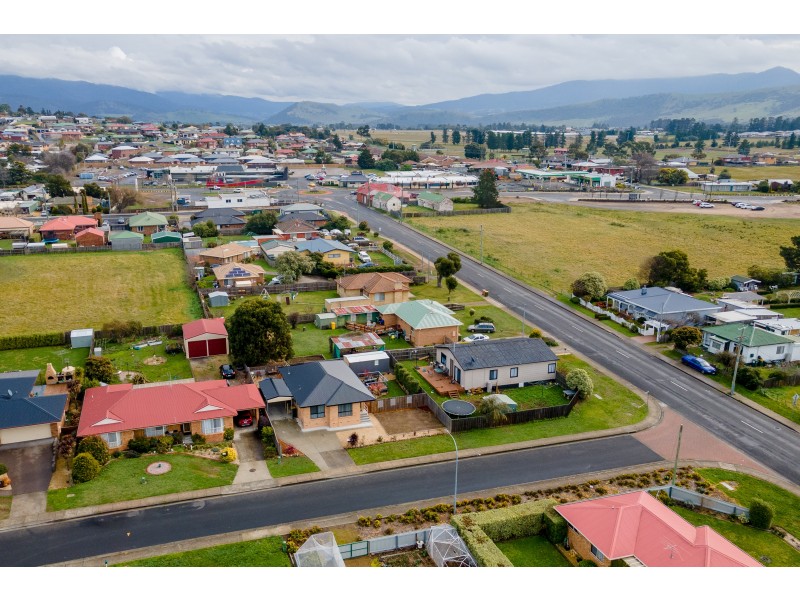 2 Alice Place, Brighton TAS 7030