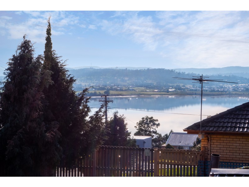 21 Bryant Street, Midway Point TAS 7171