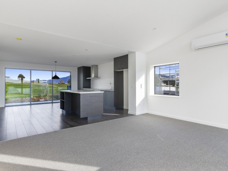 36/1B Bournville Crescent, Claremont TAS 7011