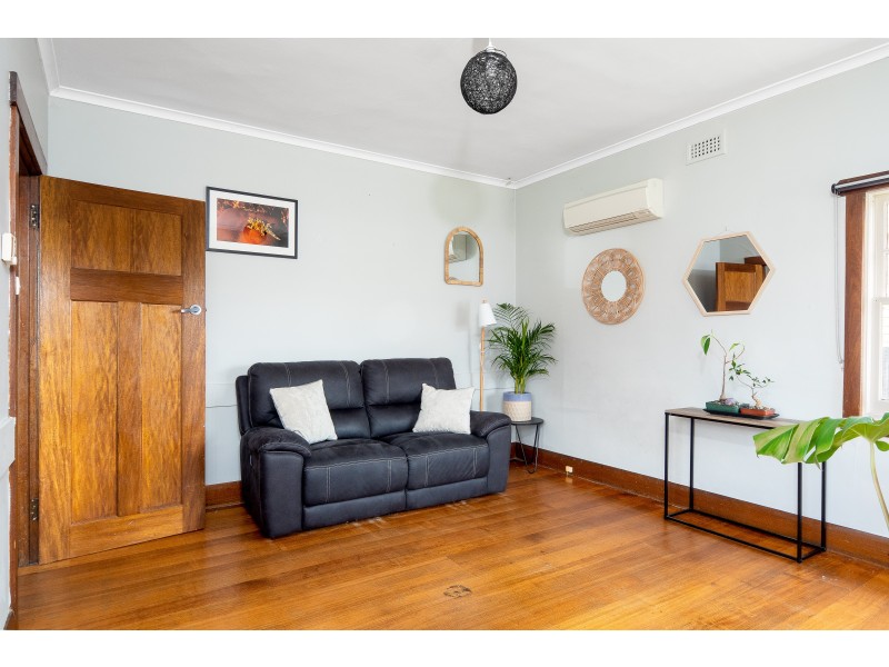 10 Springvale Avenue, New Town TAS 7008