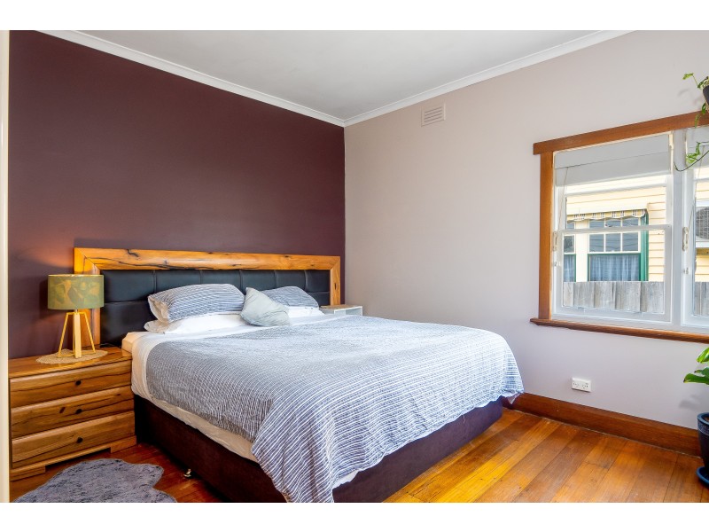 10 Springvale Avenue, New Town TAS 7008