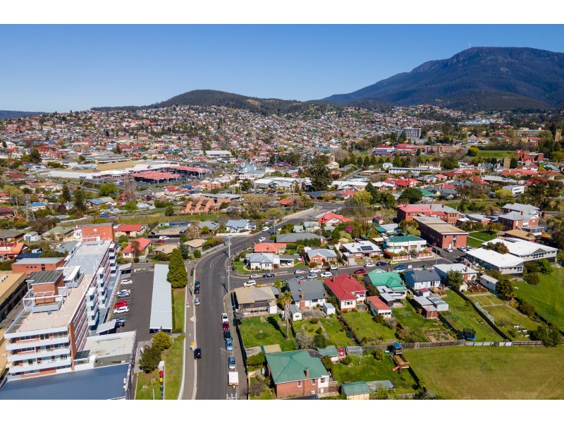 10 Springvale Avenue, New Town TAS 7008