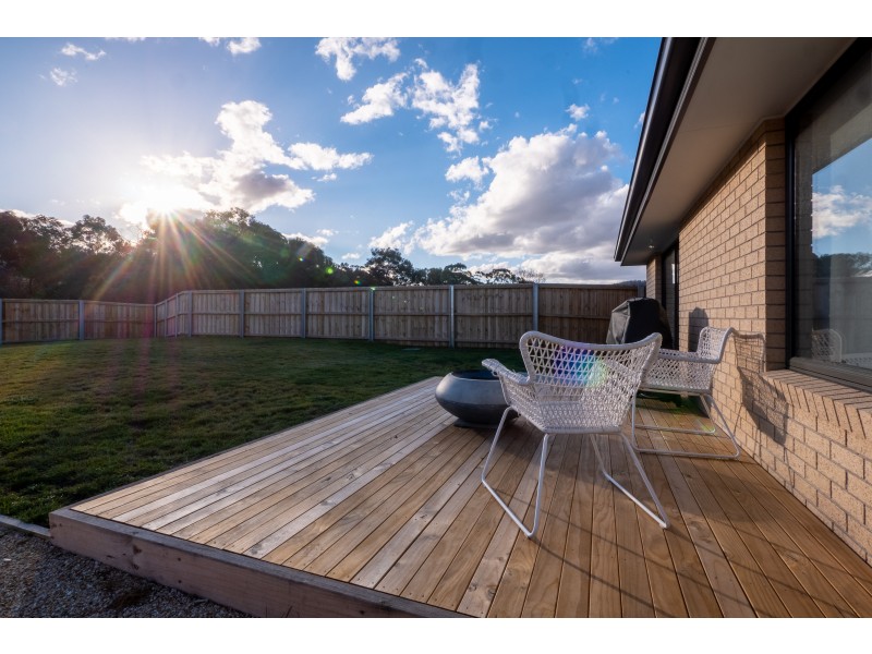 33 Holmfield Avenue, Clarendon Vale TAS 7019