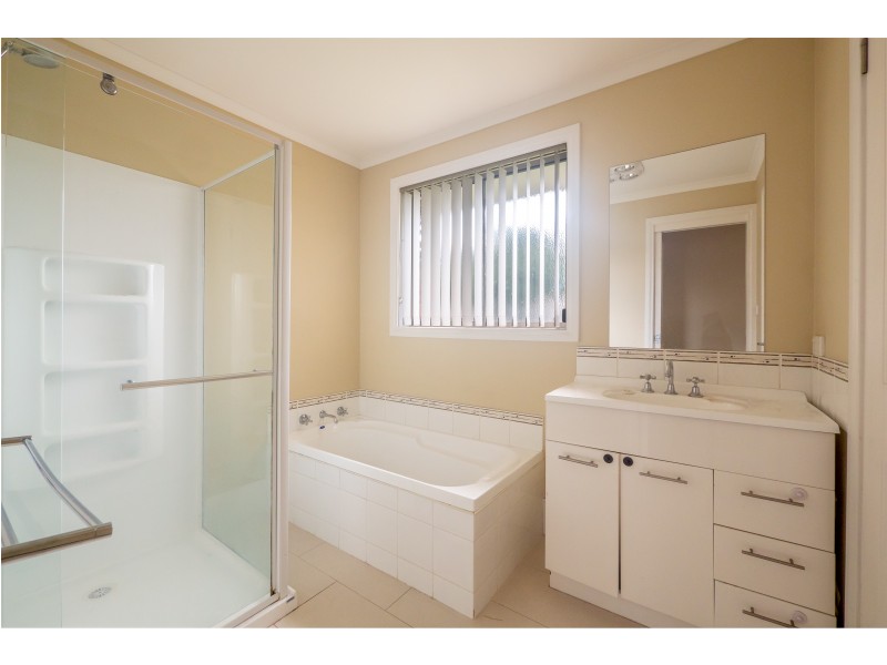 8/1-3 Leighland Road, Claremont TAS 7011