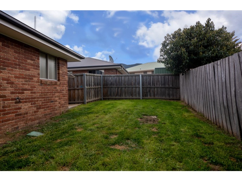 8/1-3 Leighland Road, Claremont TAS 7011