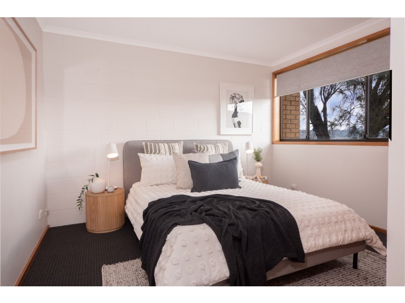 25/4 Clifford Court, Howrah TAS 7018