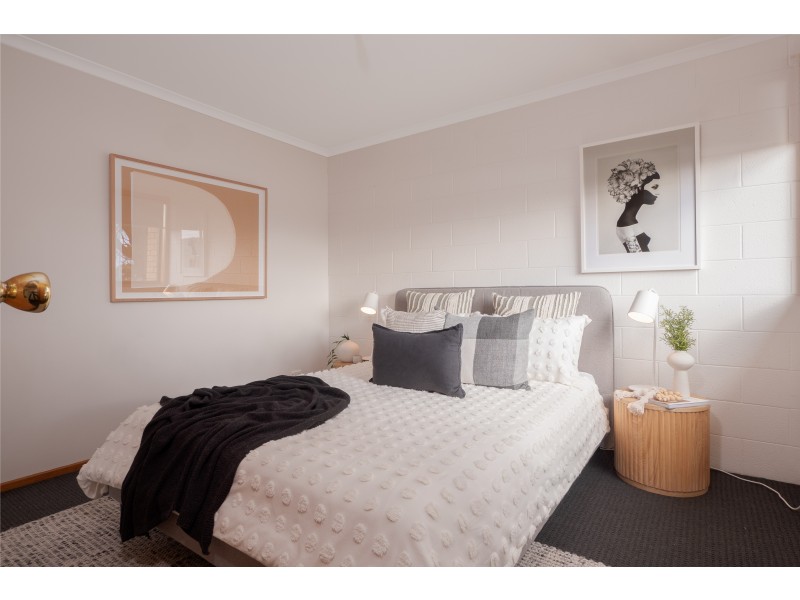 25/4 Clifford Court, Howrah TAS 7018
