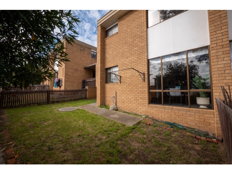 25/4 Clifford Court, Howrah TAS 7018