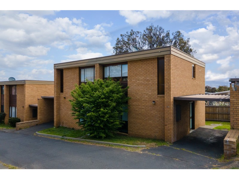 25/4 Clifford Court, Howrah TAS 7018