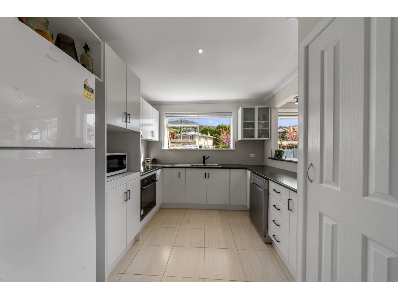 6 Catherine Street, Berriedale TAS 7011
