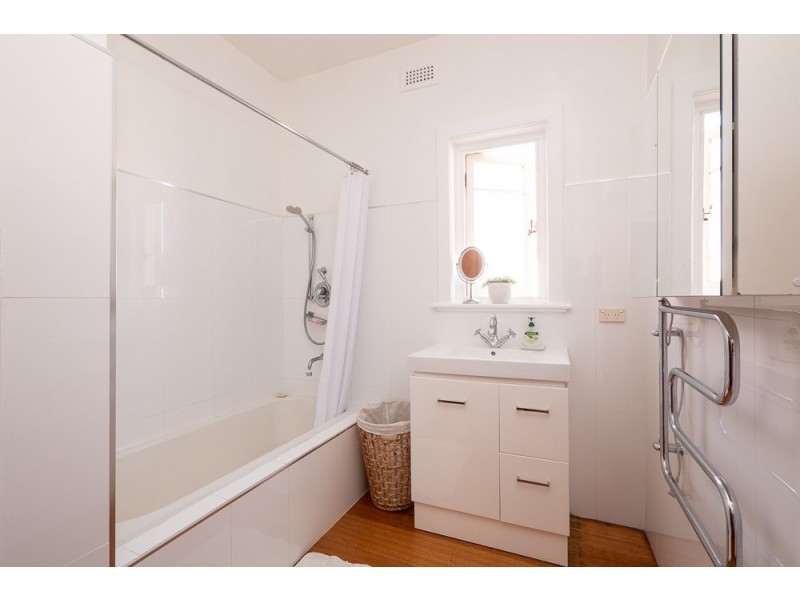 40 Cross Street, New Town TAS 7008