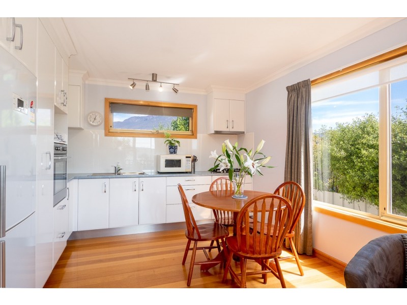 40 Cross Street, New Town TAS 7008