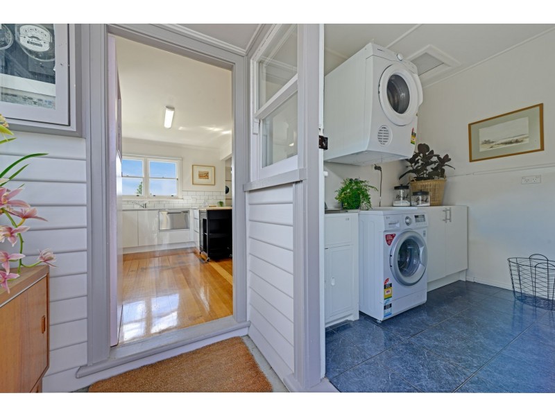 2 Dunedin Close, Claremont TAS 7011