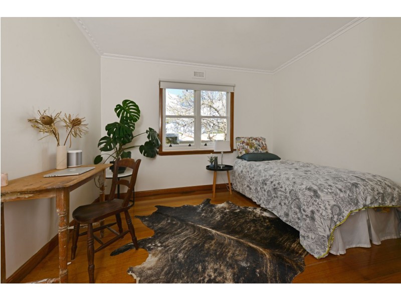 2 Dunedin Close, Claremont TAS 7011