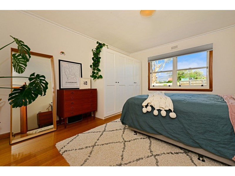 2 Dunedin Close, Claremont TAS 7011