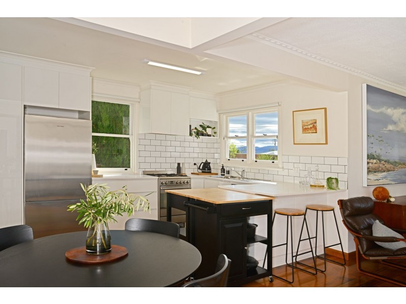 2 Dunedin Close, Claremont TAS 7011