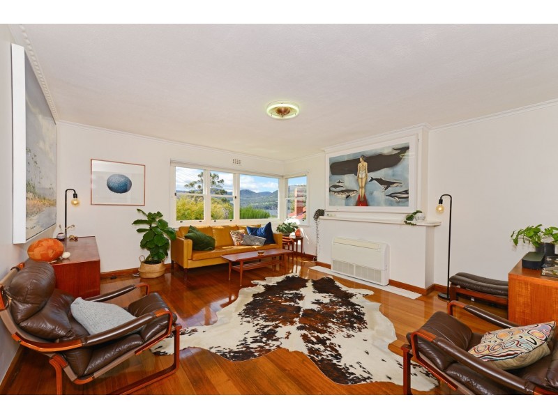 2 Dunedin Close, Claremont TAS 7011