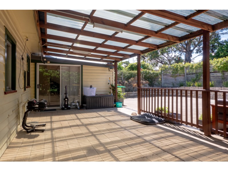 61 Oldham Avenue, New Town TAS 7008