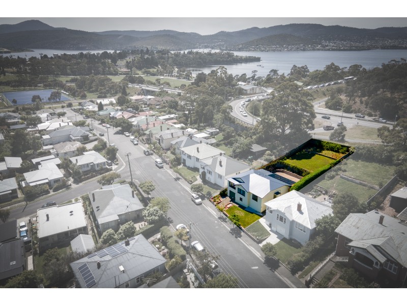 61 Oldham Avenue, New Town TAS 7008