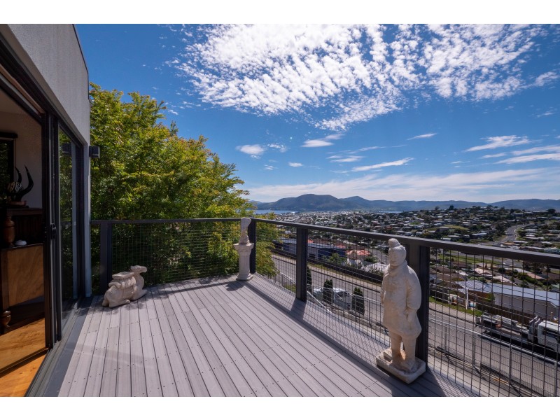 30 Donald Court, Glenorchy TAS 7010