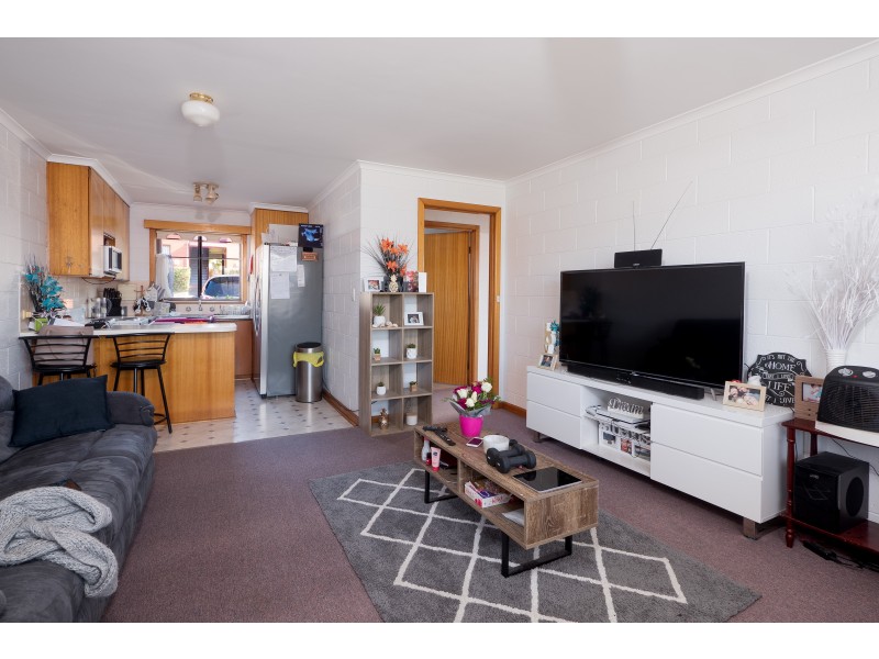 1/60 Main Road, Claremont TAS 7011