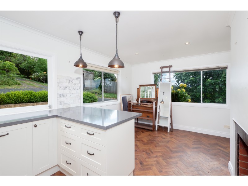 36 Giblin Street, Lenah Valley TAS 7008