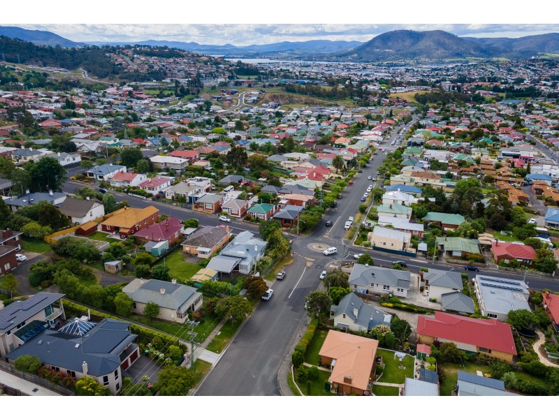 36 Giblin Street, Lenah Valley TAS 7008