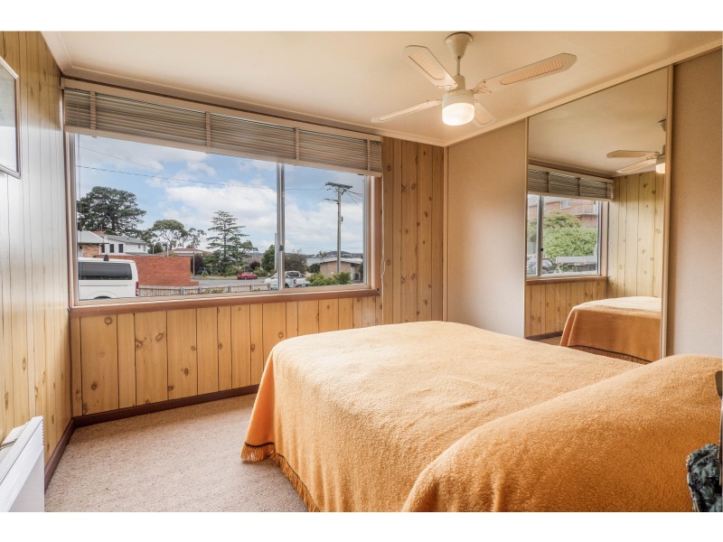 28 Connewarre Crescent, Berriedale TAS 7011